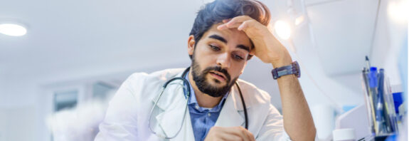 NHS workers in England offered only 3% pay rise